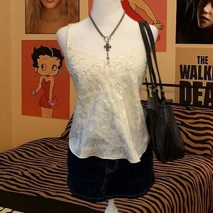 Victoria’s Secret White/Ivory Angel Wing Cami – M